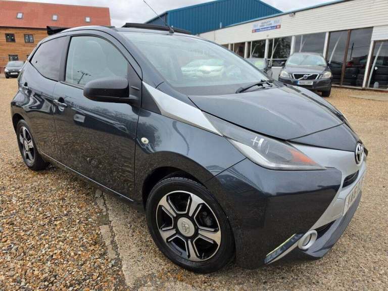 2016 16 TOYOTA AYGO 1.0 VVT-I X-CLUSIV 2 X-WAVE 5DR PETROL MANUAL EURO 6 (68 PS)
