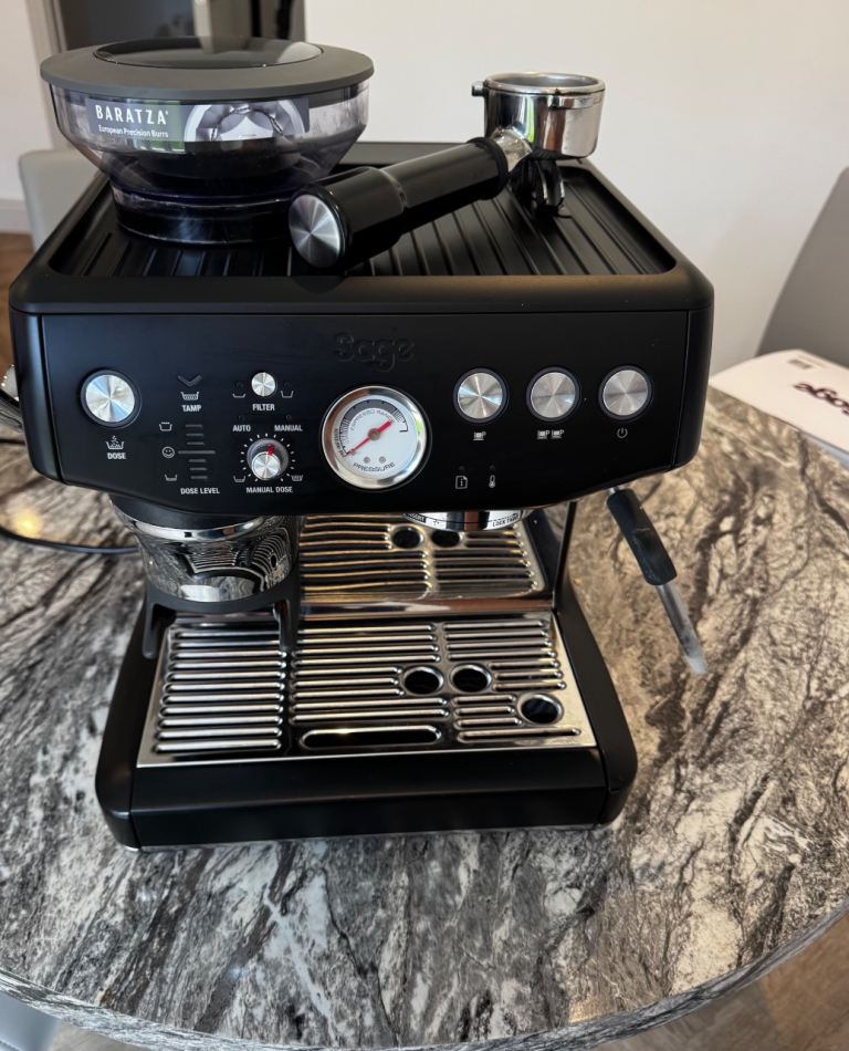 Sage Barista Express Impress SES876BTR