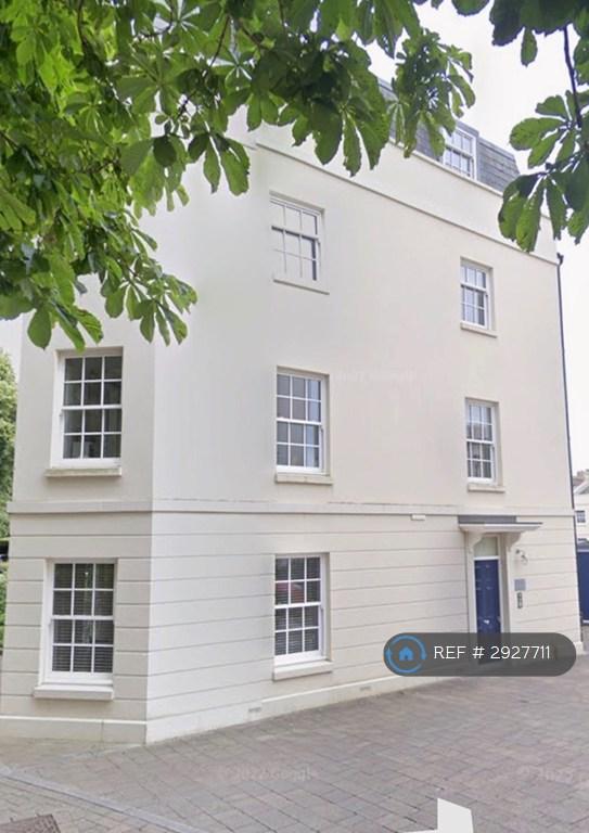 2 bedroom flat in Mizzen Road, Plymouth, PL1 (2 bed) (#2927711)