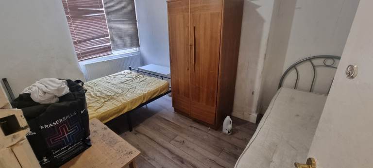 2 bedroom flat to rent £950PCM all bills included 