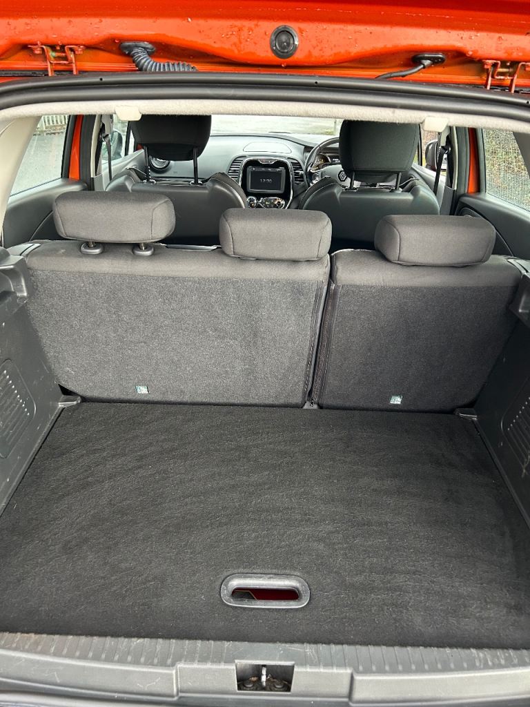 Renault, CAPTUR, Hatchback, 2014, Manual, 1461 (cc), 5 doors