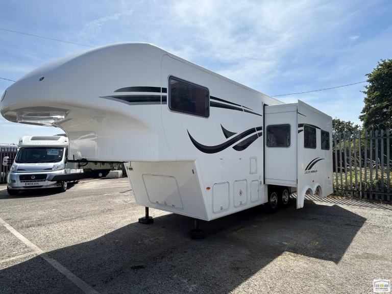 2007 Fifth Wheel Celtic Rambler 