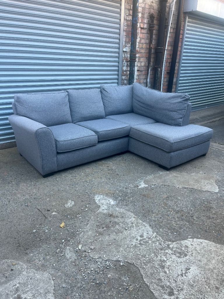 Comfortable Grey Fabric Corner Sofa with Chaise