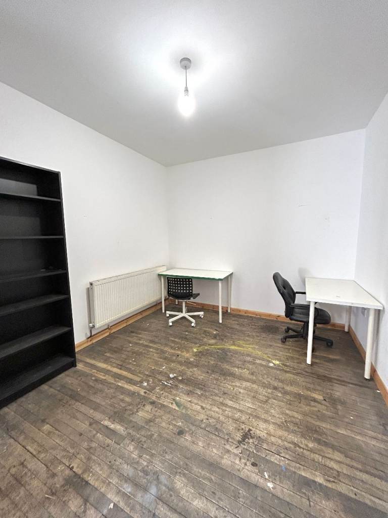 2.1 C Studio Workspace Office Private Unit in Tottenham Seven Sisters