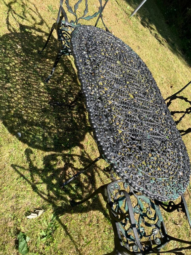Offers reduced Cast Iron Garden Patio Furniture Set – Table and 4 Chairs