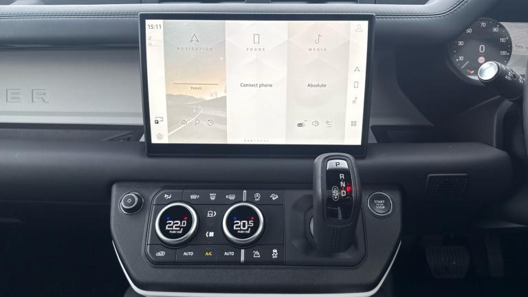 2025 Land Rover Defender 3.0 D250 X-Dynamic HSE 90 3dr Auto Diesel Estate Estate Diesel Automatic