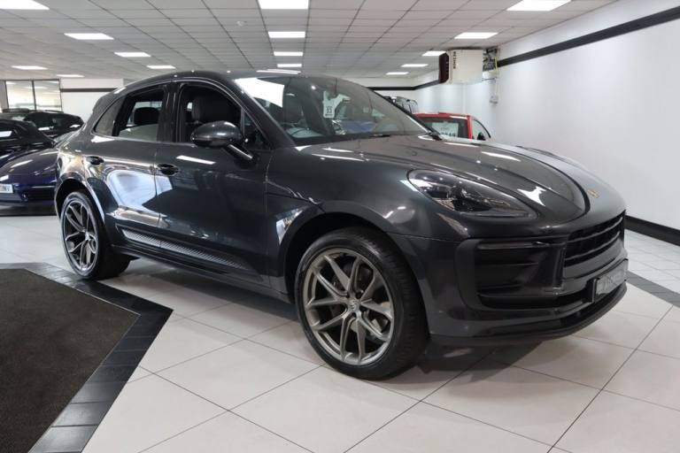 2021 71 PORSCHE MACAN 2.0T SUV 5DR PETROL PDK 4WD EURO 6 (S/S) (265 PS)