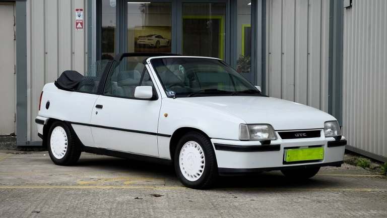 1988 Vauxhall Astra 2.0i GTE 2dr CONVERTIBLE PETROL Manual