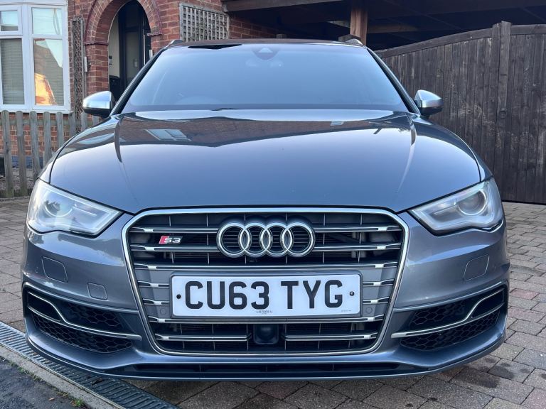 Audi s3 s Tronic - Audi service history + 2 keys