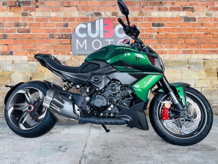 DUCATI DIAVEL V4 BENTLEY 301 OF 500