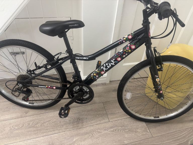 Apollo Kinx Junior Hybrid Bike