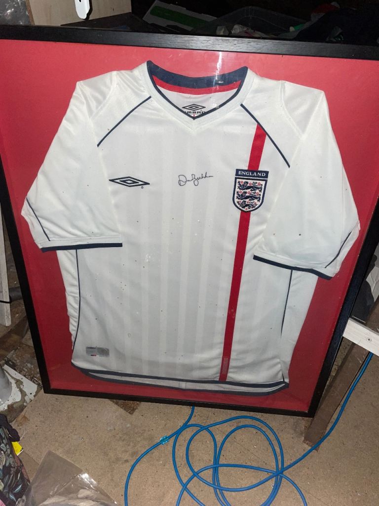  ((England World Cup ))SUPER RARE FOOTBALL SHIRT David Beckham signed shirt  