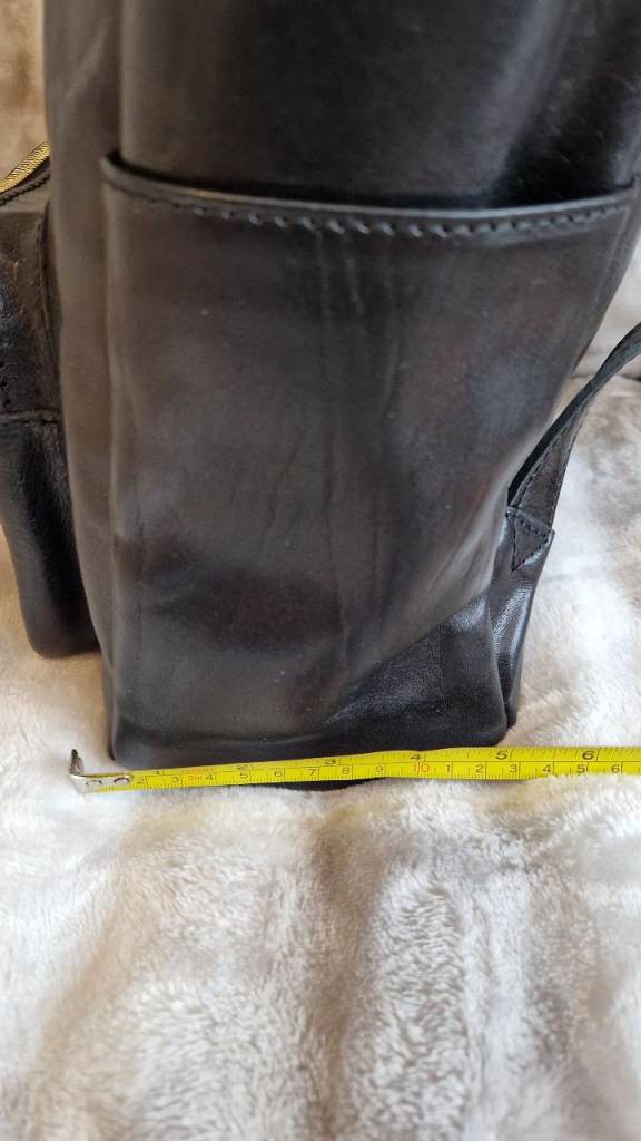 NEW Stylish Italian black zip and clip detail two side pockets leather backpack / laptop bag