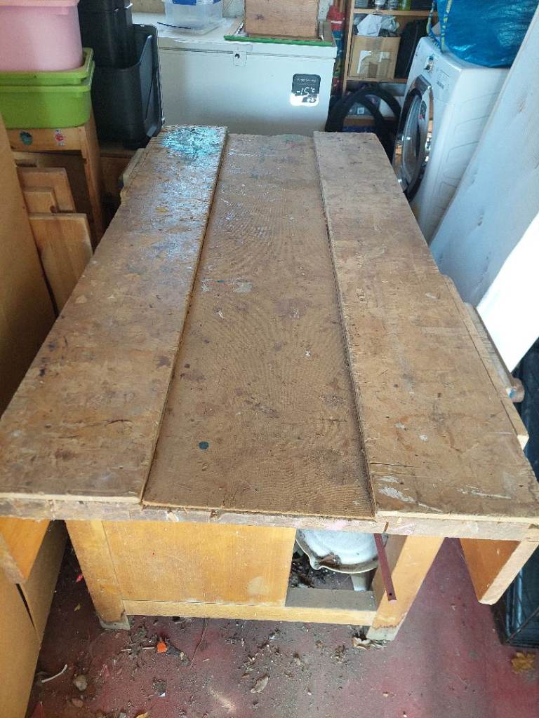80s high school workbench with vice