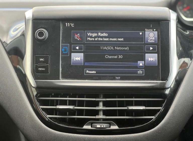 2014 Peugeot 208 1.2 VTi Style 3dr HATCHBACK PETROL Manual