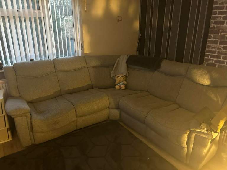 Fabric corner sofa