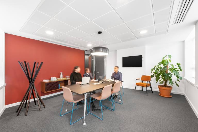 Manchester - M1 5AN \ All-Inclusive Serviced Office with 5 Desks