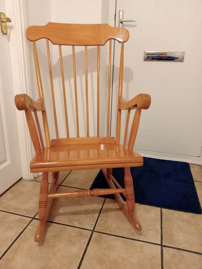 Nursing rocker chair 