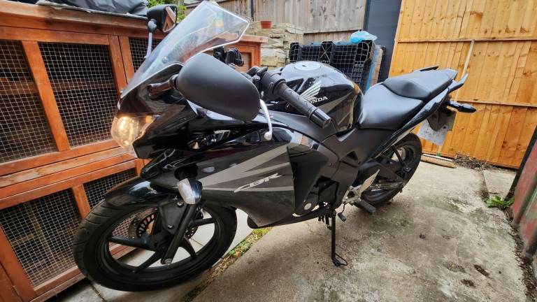 Honda CBR 125 R 2012. Low mileage.