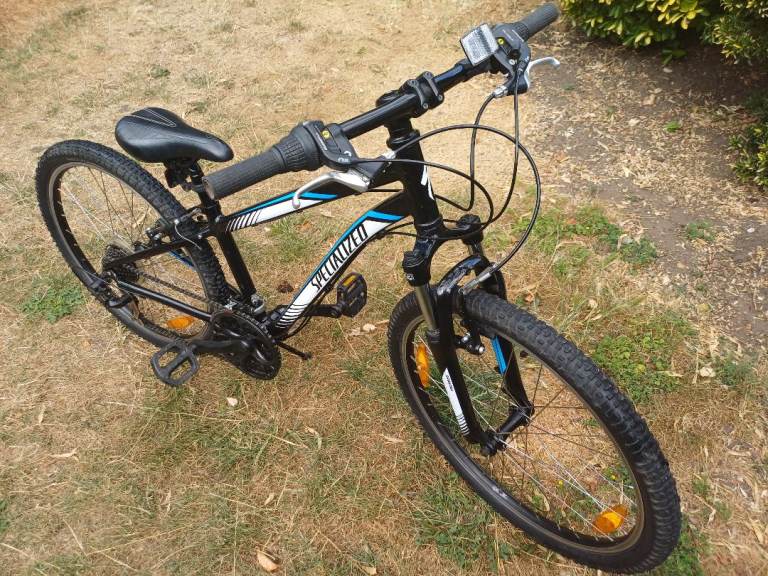 Specialized Hotrock 24 Inch wheel mountain bike