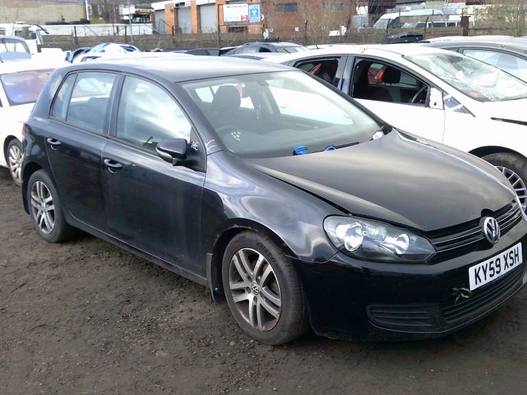 breaking for spares volkswagen golf 2010 2.0 tdi 
