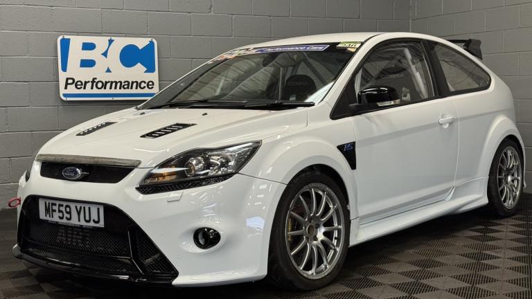 FORD FOCUS 2.5 RS White Manual Petrol 2009