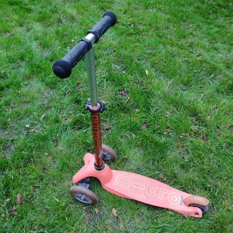 Mini micro scooter 