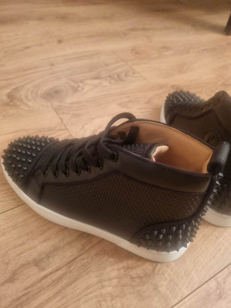 Christian Louboutin size 5