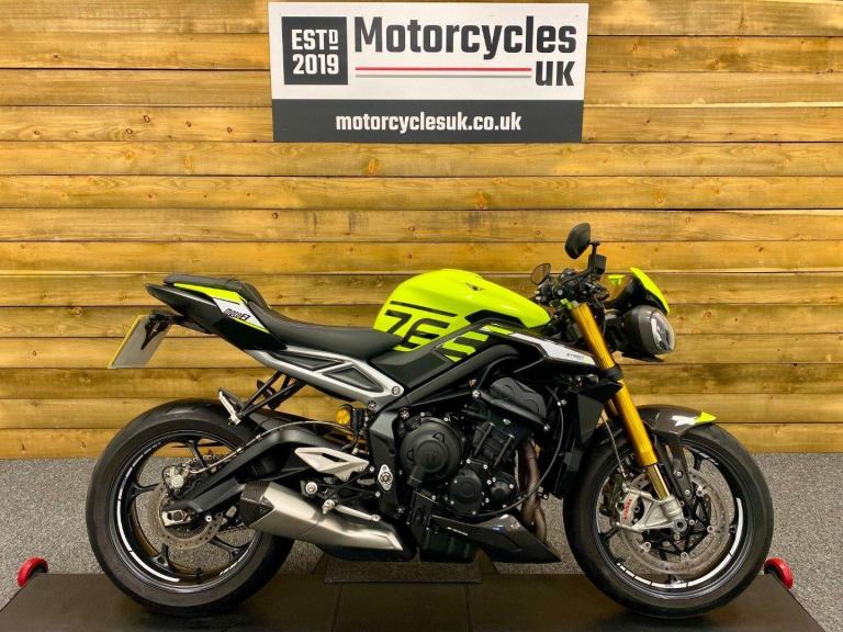 image for SUPERB 2023 TRIUMPH STREET TRIPLE 765 MOTO2 LTD EDITION, 184 OF 765, FSH!