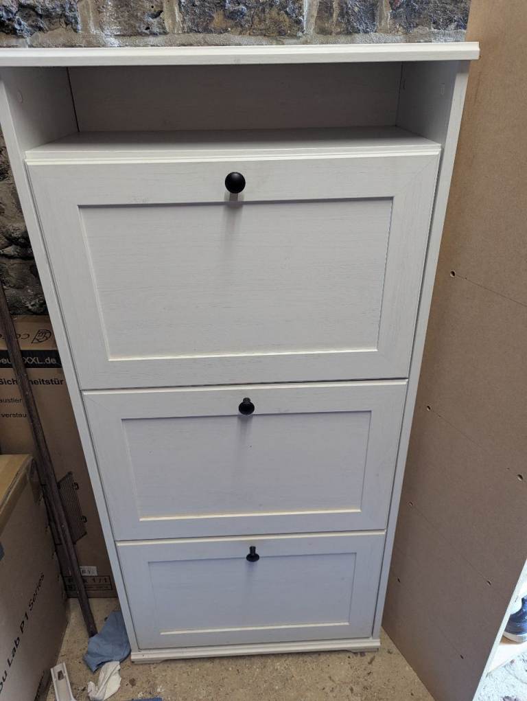 White Wood Shoe Storage Cabinet with Three Tiers