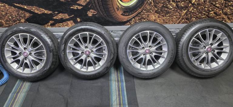 Fiat Genuine 15 alloy wheels + 4 x tyres 185 65 15