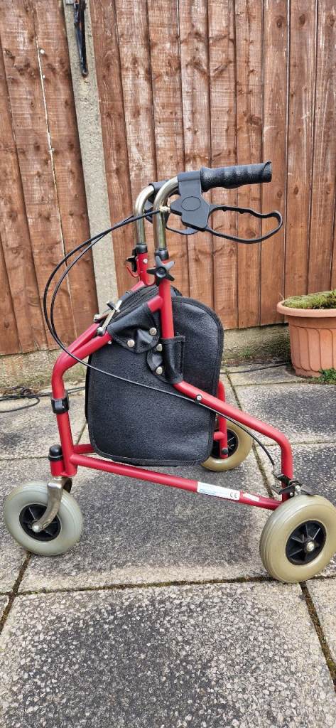 3 wheel Simplymed walker