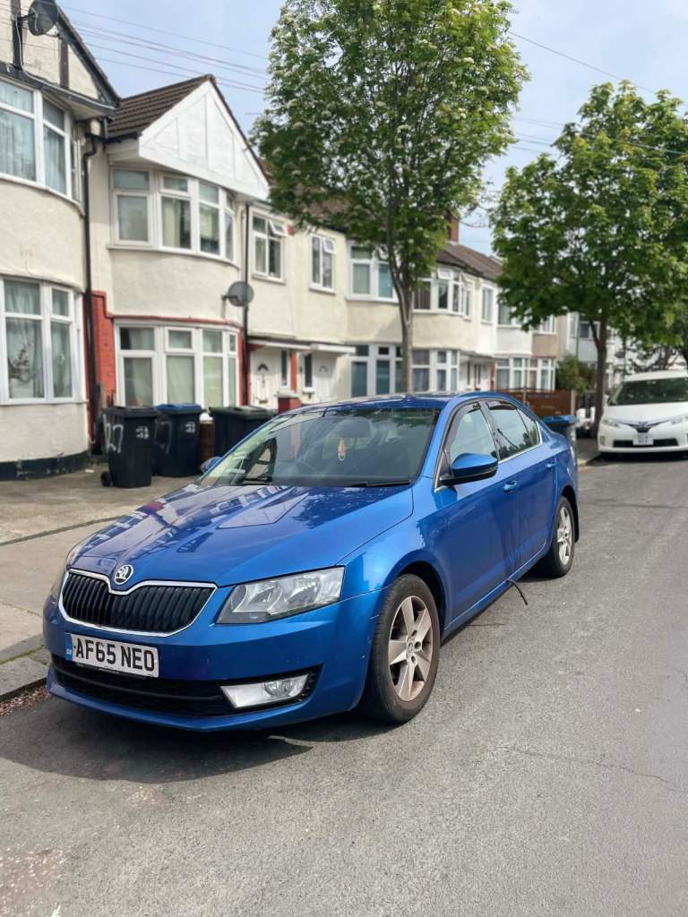 Skoda, OCTAVIA, Hatchback, 2015, Manual, 1598 (cc), 5 doors
