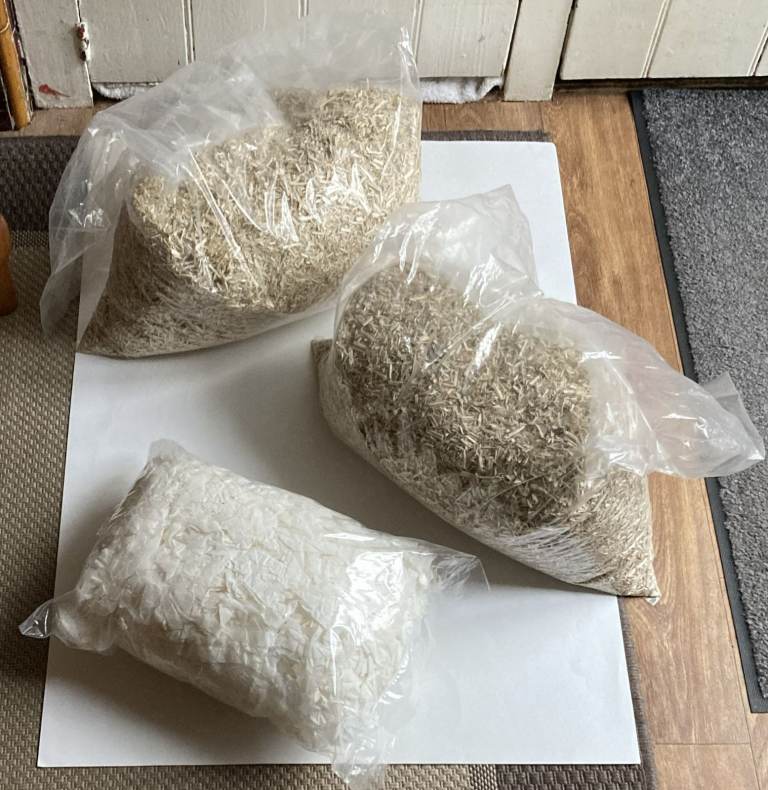 Bedding for rodents - Aubiose and paper strands