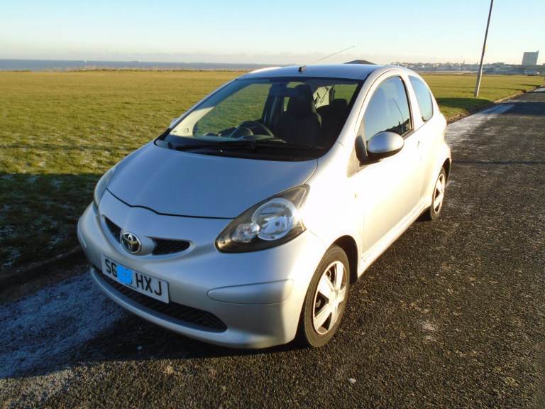 TOYOTA  AYGO  SILVER (ONLY 45,000 miles)- Years MOT
