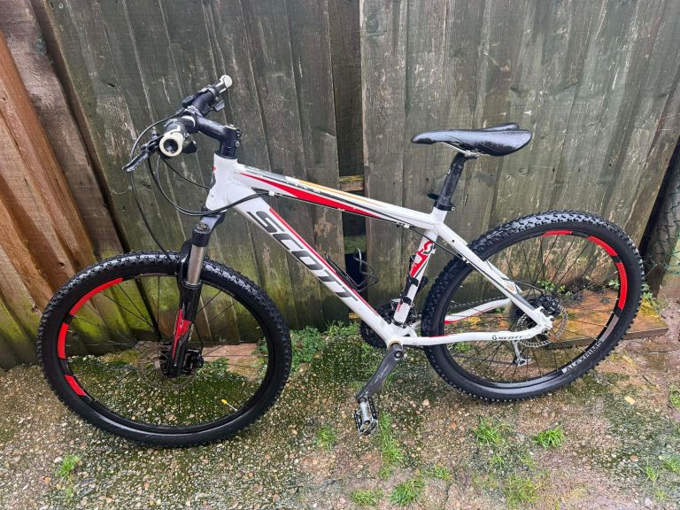 Scott aspect 18”medium men’s mountain bike 