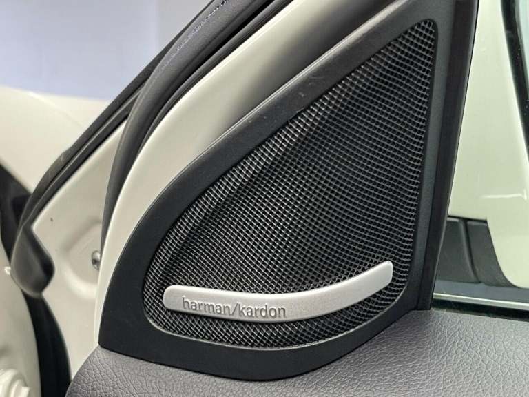 2017 Mercedes-Benz GLA 2.0 GLA250 AMG Line (Premium Plus) SUV 5dr Petrol 7G-DCT 4MATIC Euro 6 (s/...