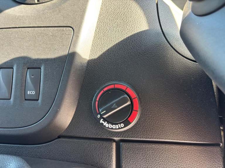 RENAULT MASTER WAV WHEELCHAIR ACCESSIBLE VEHICLE 2.3 FWD SL28 dCi 110 Business