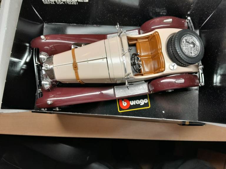 Burago Mercedes Benz SSX cod 3009