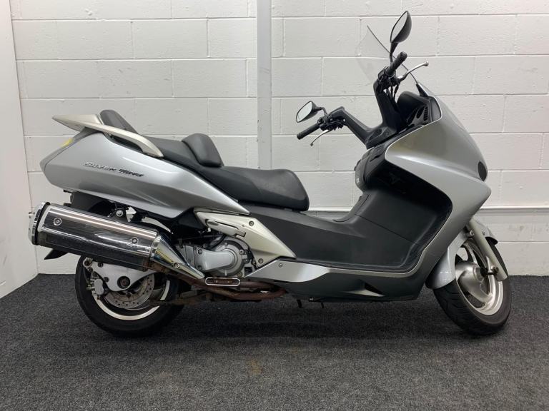 HONDA SILVER WING 600 - 12 MONTHS MOT - SERVICE HISTORY 