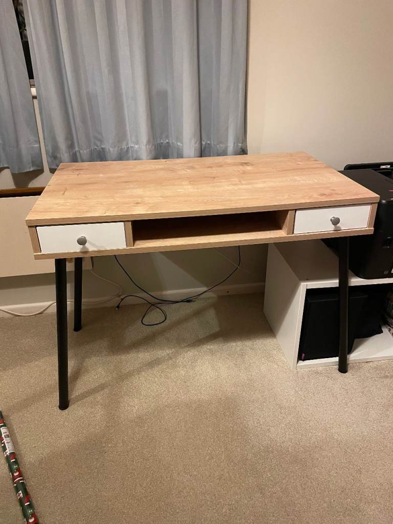 Computer desk - Oak effect