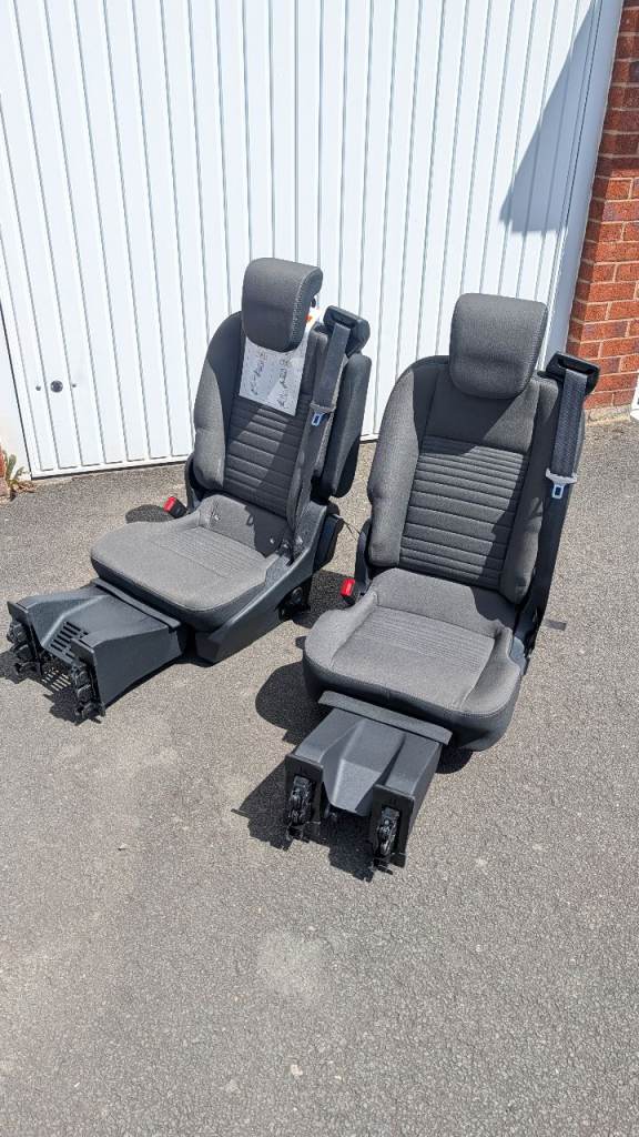 Ford transit custom / toureno rear seats, middle and left side, as new