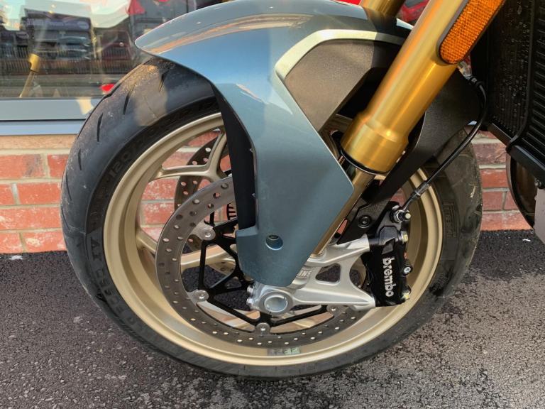 Moto Guzzi V100 Mandello S - 1268 miles - MOTO GUZZI WARRANTY UNTIL 21/07/27