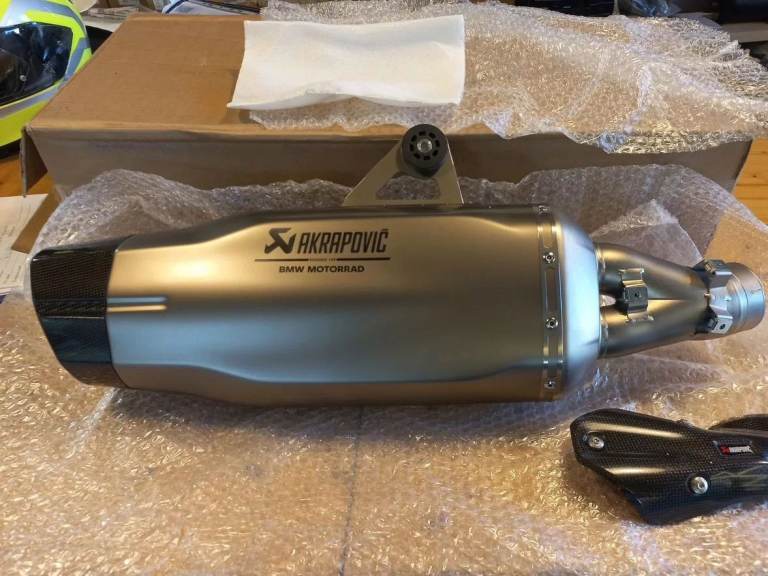 AKRAPOVIC Exhaust for the BMW R1250GS / Adventure