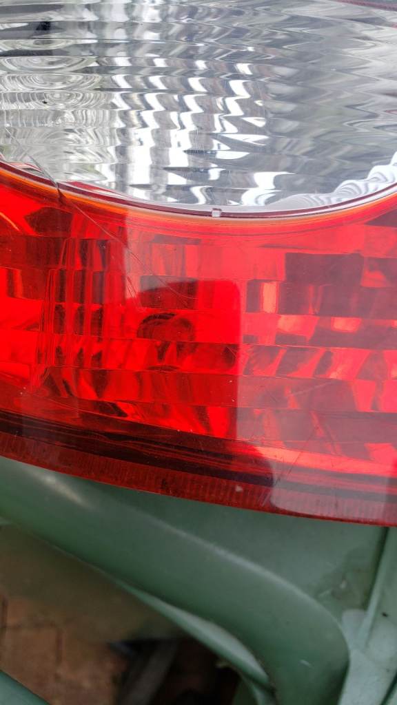 Vauxhall antara rear light N/s