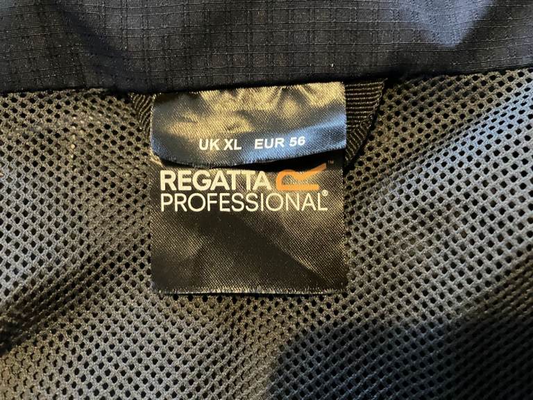 Regatta Professional Waterproof Jacket - Mens - XL (EUR 56) - Navy Blue