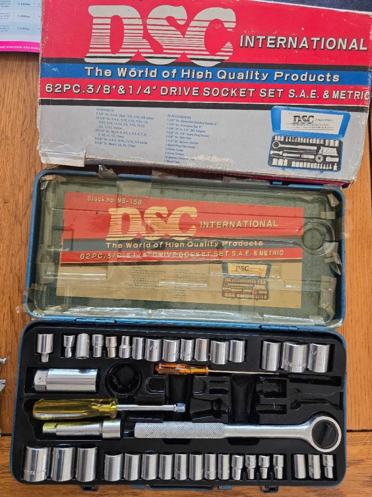 Socket set 