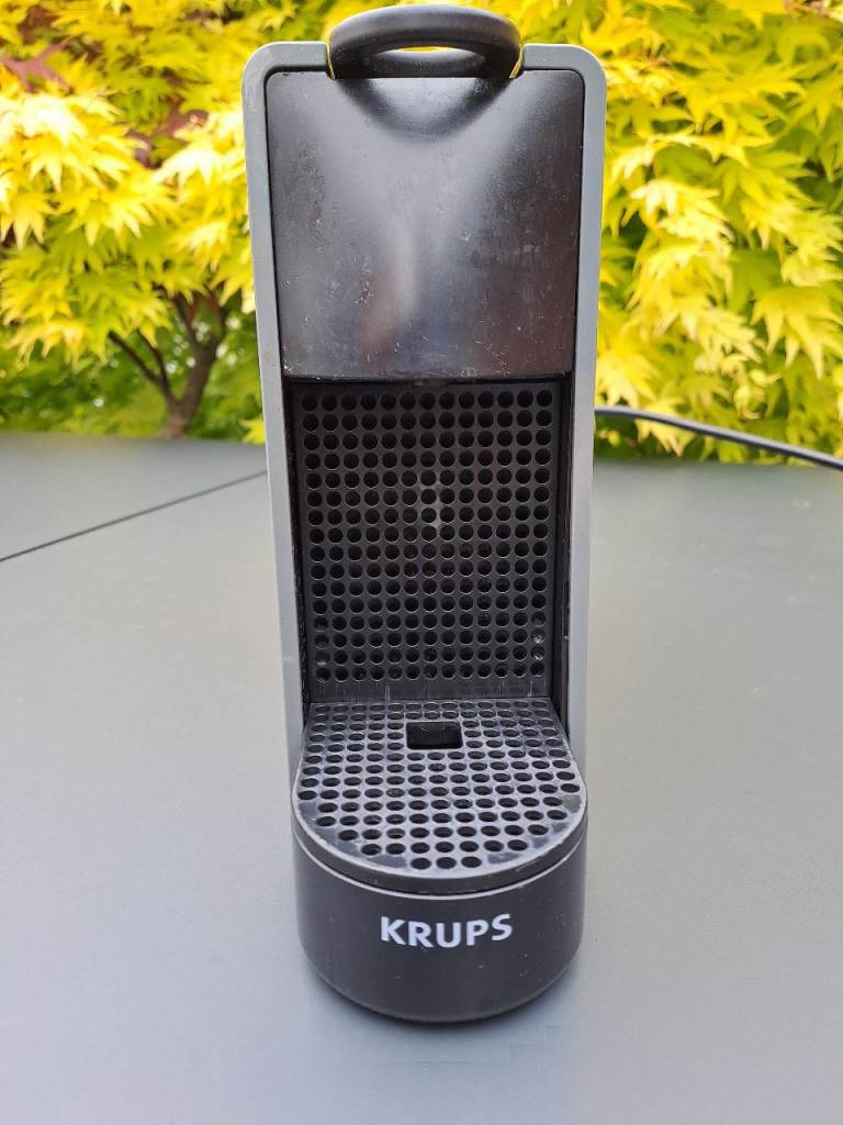 Krups Nespresso Coffee Machine - Grey with Ambiano milk frother