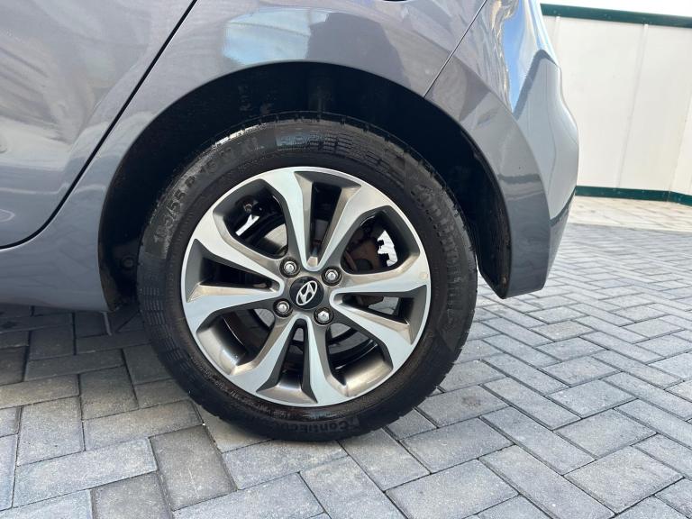 2020 Hyundai i10 1.0 Play Euro 6 5dr HATCHBACK Petrol Manual