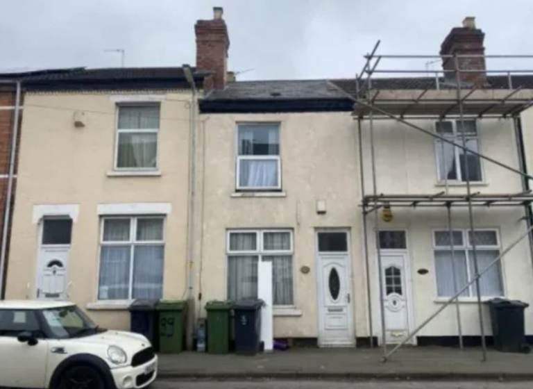 ** 2 bedroom house for rent in Wolverhampton (WV3 postcode)**